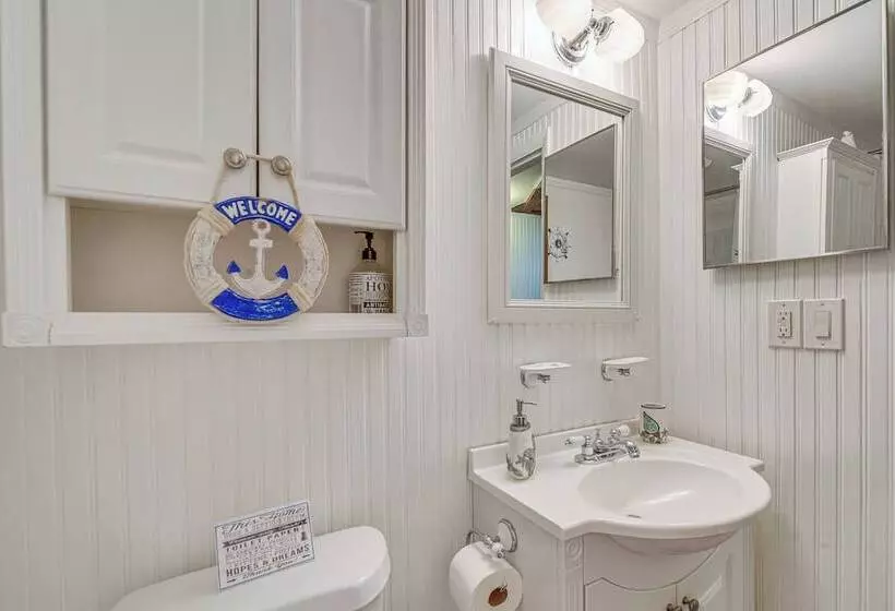 Quiet Retreat W/ Boat Parking, 2 Mi To Marina