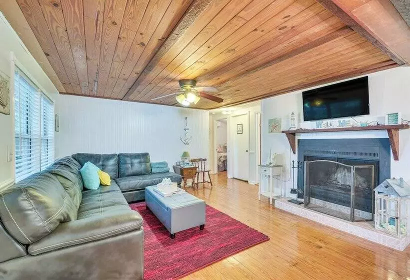 Quiet Retreat W/ Boat Parking, 2 Mi To Marina