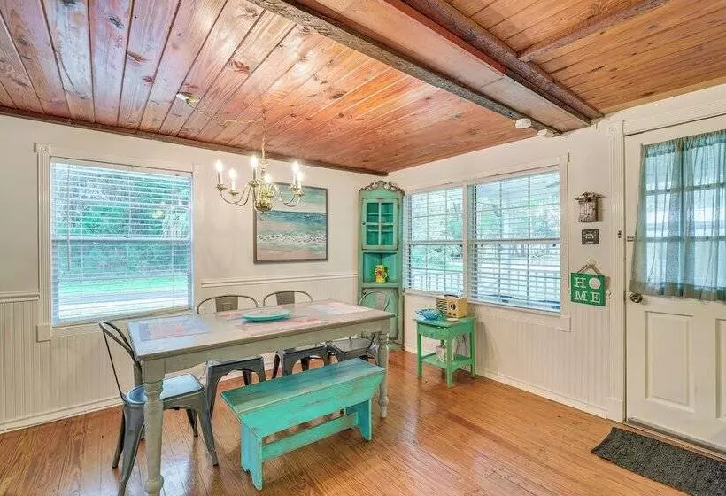 Quiet Retreat W/ Boat Parking, 2 Mi To Marina