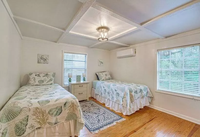 Quiet Retreat W/ Boat Parking, 2 Mi To Marina