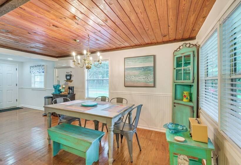 Quiet Retreat W/ Boat Parking, 2 Mi To Marina