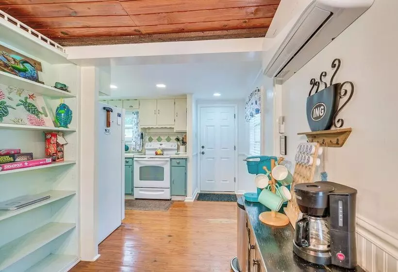 Quiet Retreat W/ Boat Parking, 2 Mi To Marina