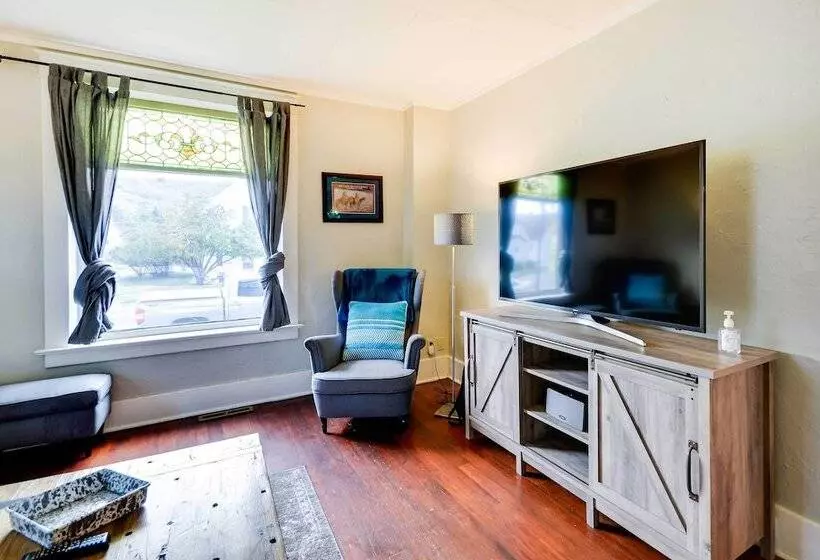 Red Lodge Home On Broadway   15 Min To Ski Resort!