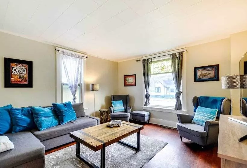 Red Lodge Home On Broadway   15 Min To Ski Resort!