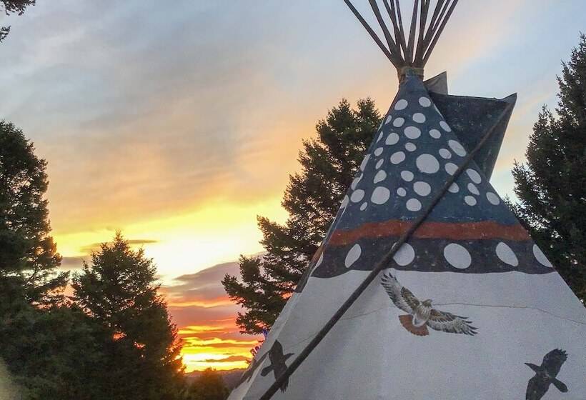 Remote Mtn Retreat W/ Hot Tub: Outside Bozeman!