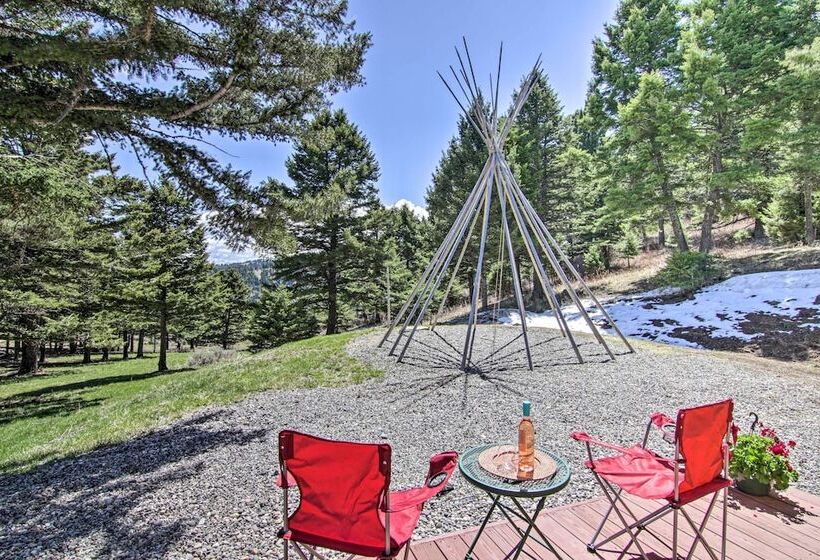 Remote Mtn Retreat W/ Hot Tub: Outside Bozeman!