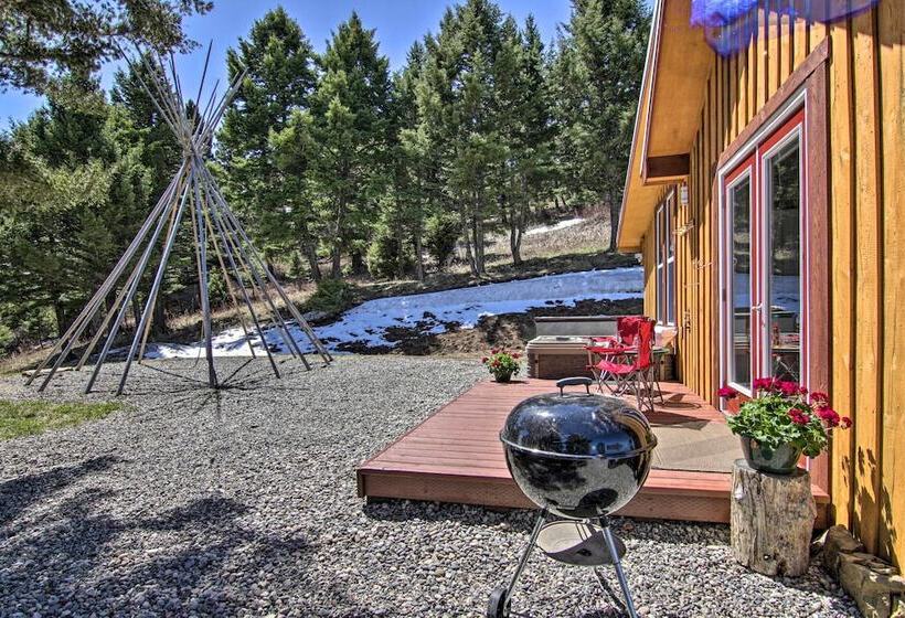 Remote Mtn Retreat W/ Hot Tub: Outside Bozeman!