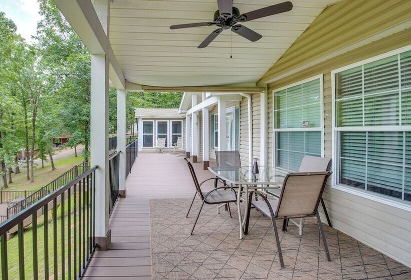 Lakefront Arkansas Home W/ Dock & Sunroom