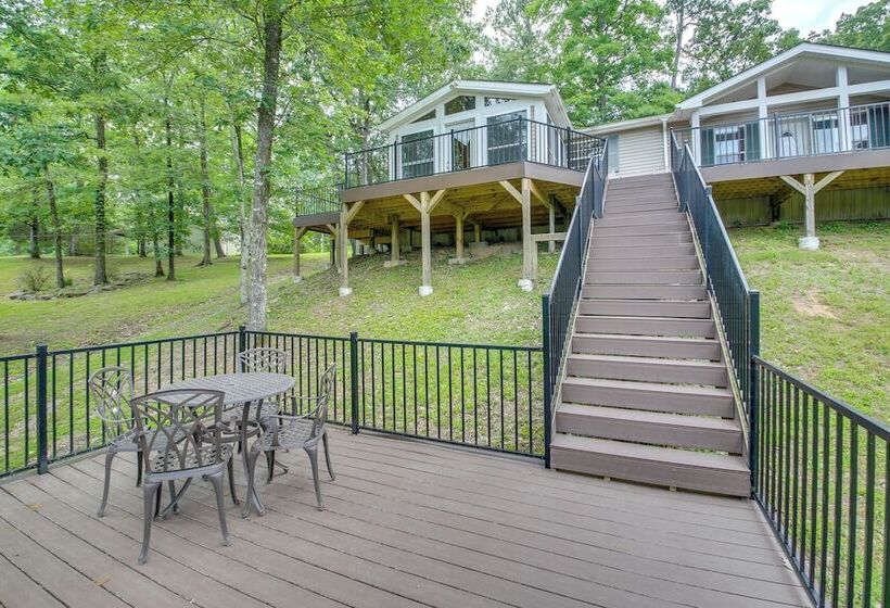 Lakefront Arkansas Home W/ Dock & Sunroom