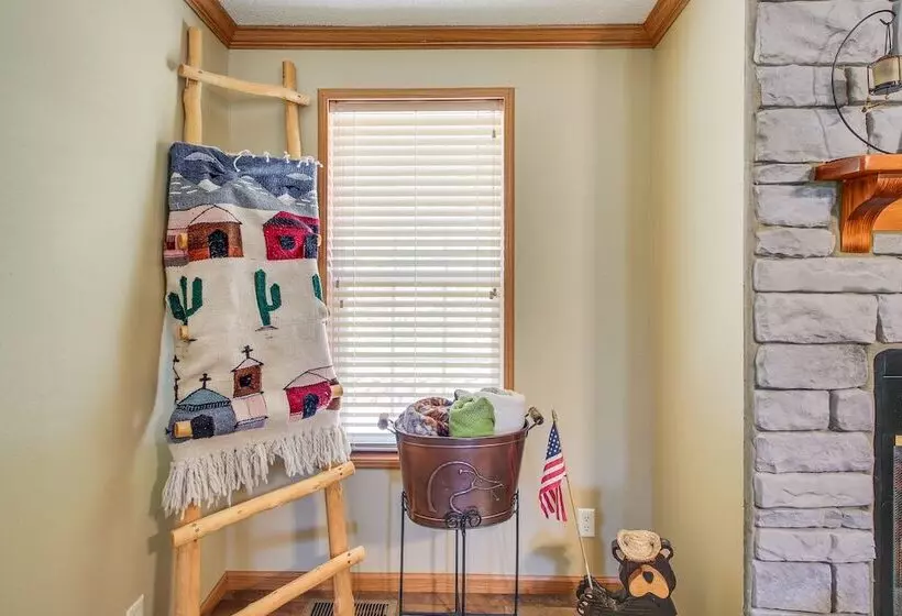 Lakefront Arkansas Home W/ Dock & Sunroom