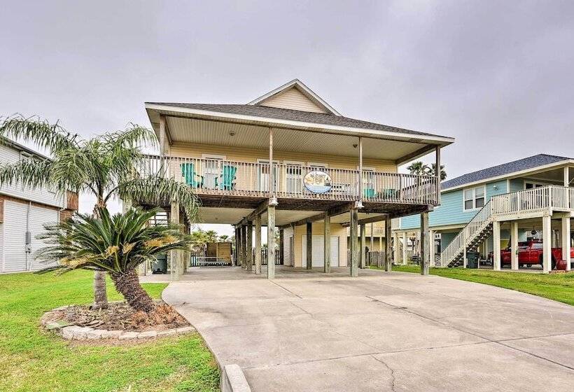 Pool & Marina Access: Home In Terramar Beach!