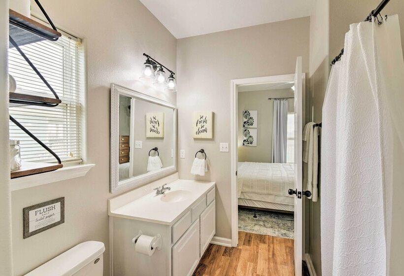 Pool & Marina Access: Home In Terramar Beach!