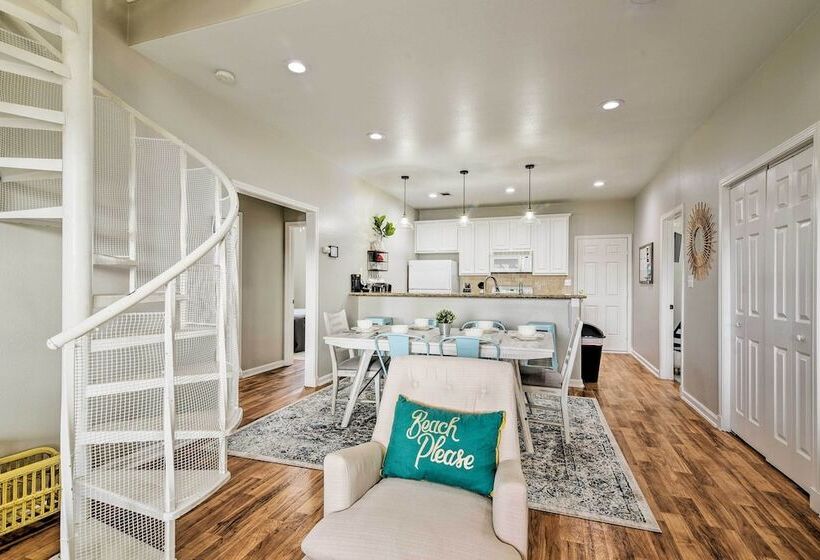 Pool & Marina Access: Home In Terramar Beach!