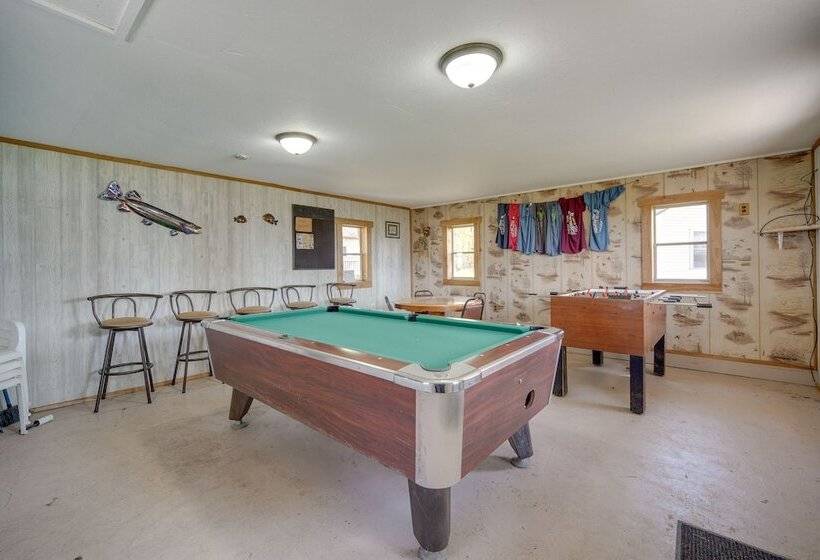 Rustic Cabin W/ Fire Pit, Steps To Sand Lake!