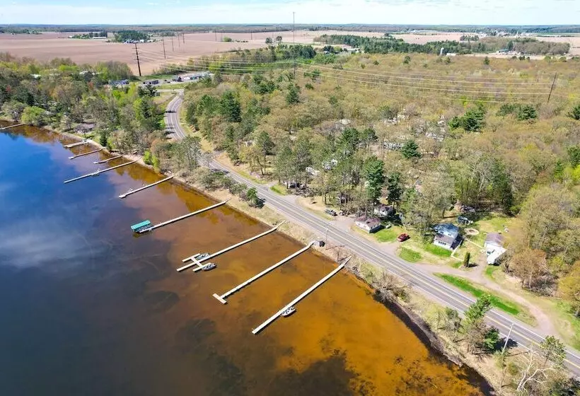 Rustic Cabin W/ Fire Pit, Steps To Sand Lake!