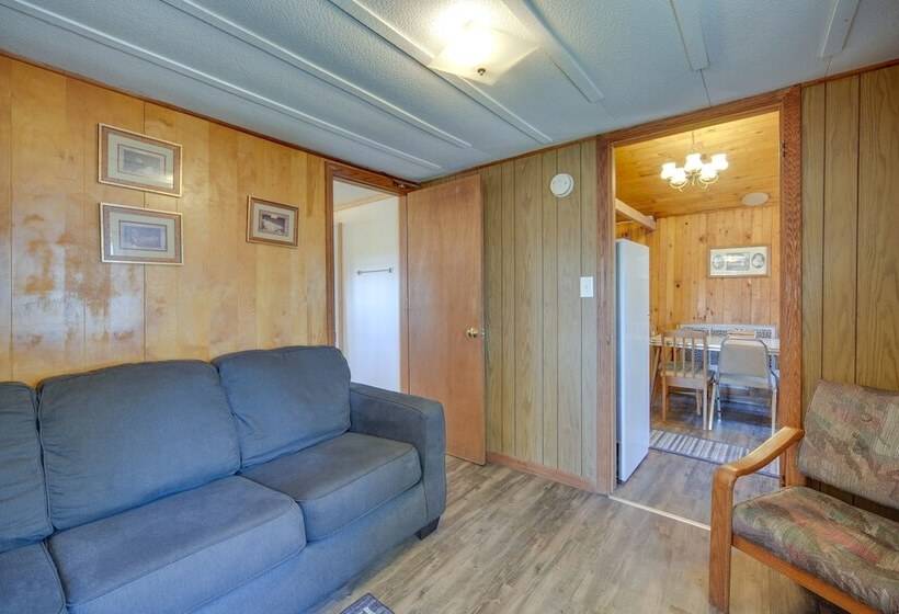 Rustic Cabin W/ Fire Pit, Steps To Sand Lake!