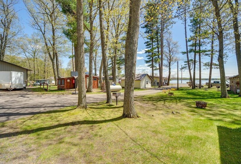 Rustic Cabin W/ Fire Pit, Steps To Sand Lake!