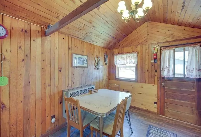 Rustic Cabin W/ Fire Pit, Steps To Sand Lake!