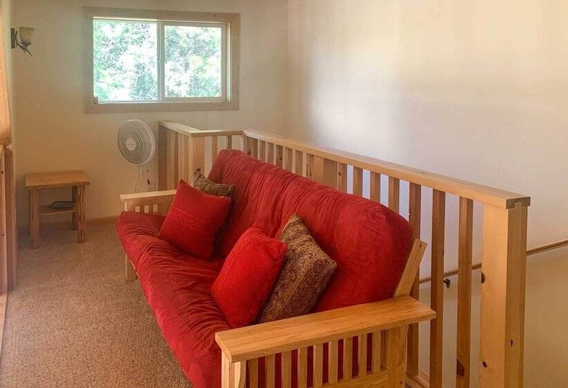 Rustic Retreat W/ Deck: Steps From Lake Almanor!