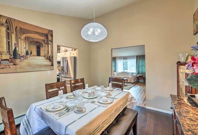 Scenic Woodland Park Cottage W/ Deck + Grill!