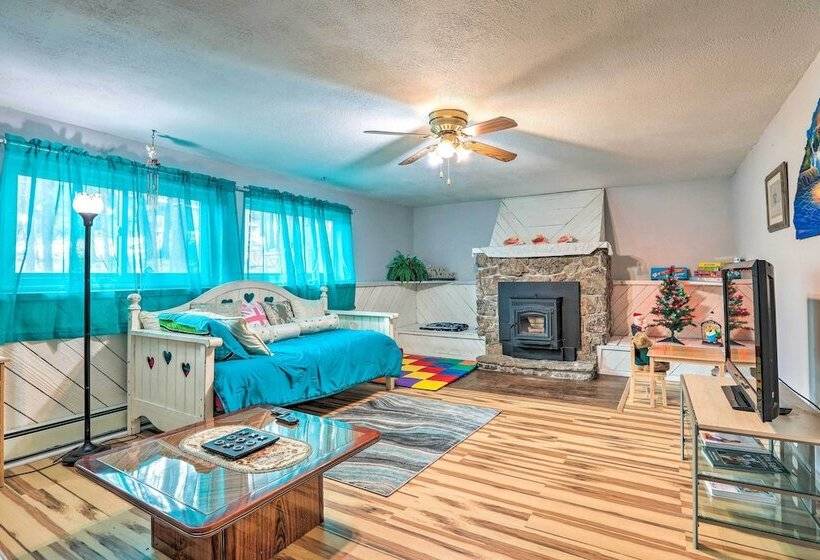 Scenic Woodland Park Cottage W/ Deck + Grill!