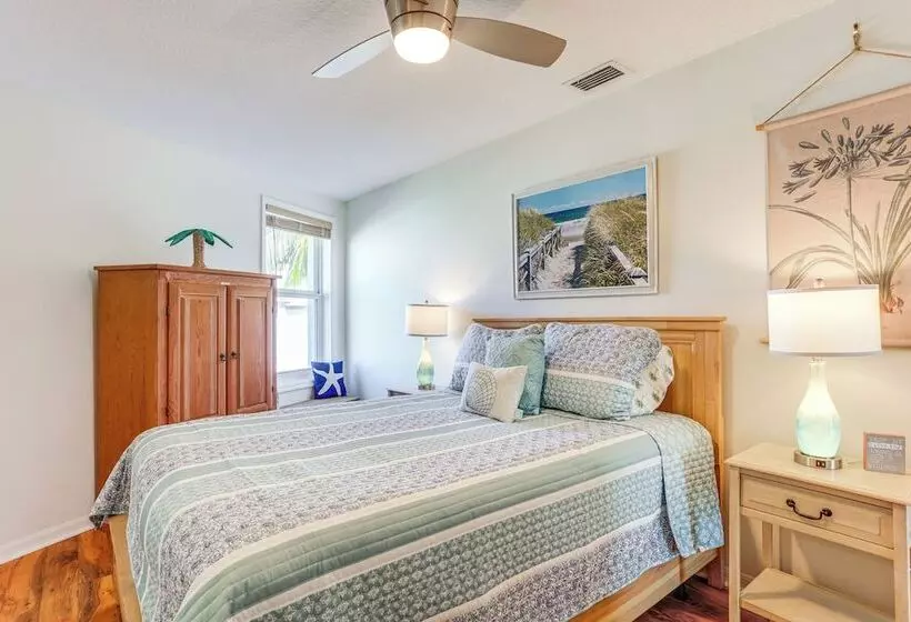 South Hutchinson Island Cottage W/ Beach Access!