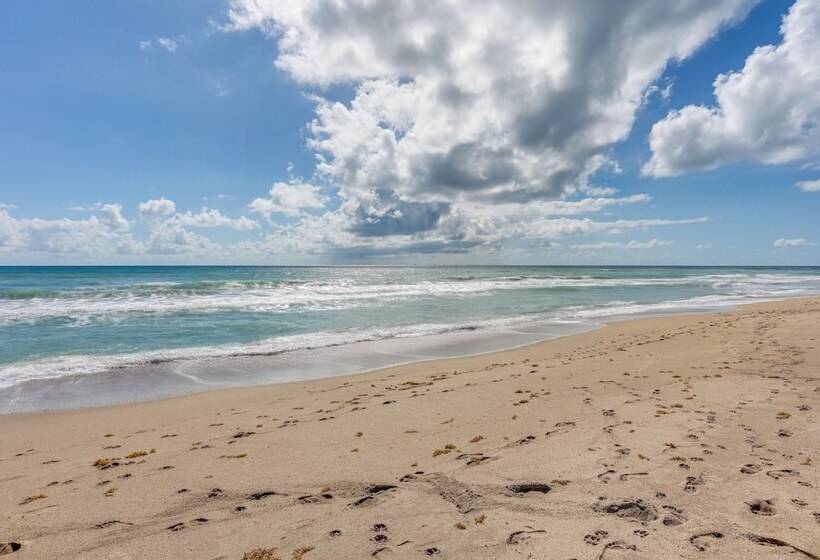 South Hutchinson Island Cottage W/ Beach Access!