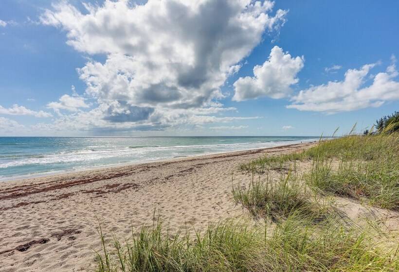 South Hutchinson Island Cottage W/ Beach Access!