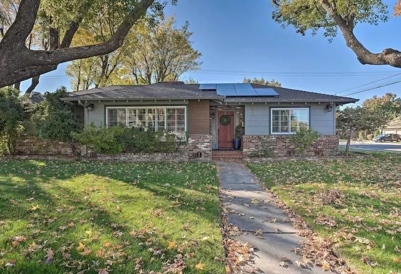 Spacious Wine Country Home: 1 Mi To Downtown Lodi!