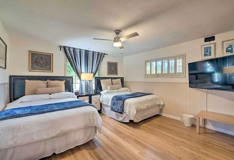 Spacious Wine Country Home: 1 Mi To Downtown Lodi!