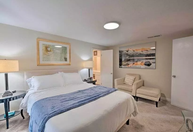 Spacious Wine Country Home: 1 Mi To Downtown Lodi!