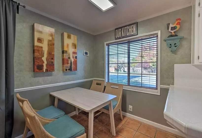 Spacious Wine Country Home: 1 Mi To Downtown Lodi!