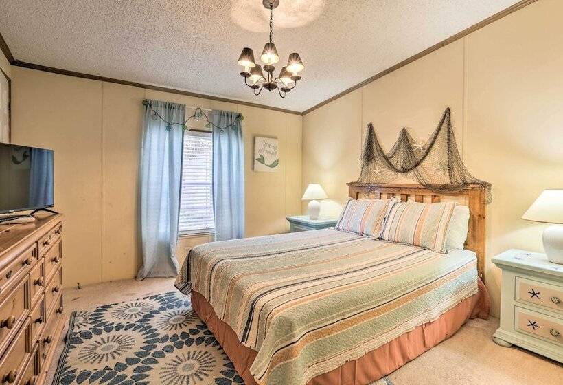 Steinhatchee Home W/ Boat Parking: 1 Mi To Marina