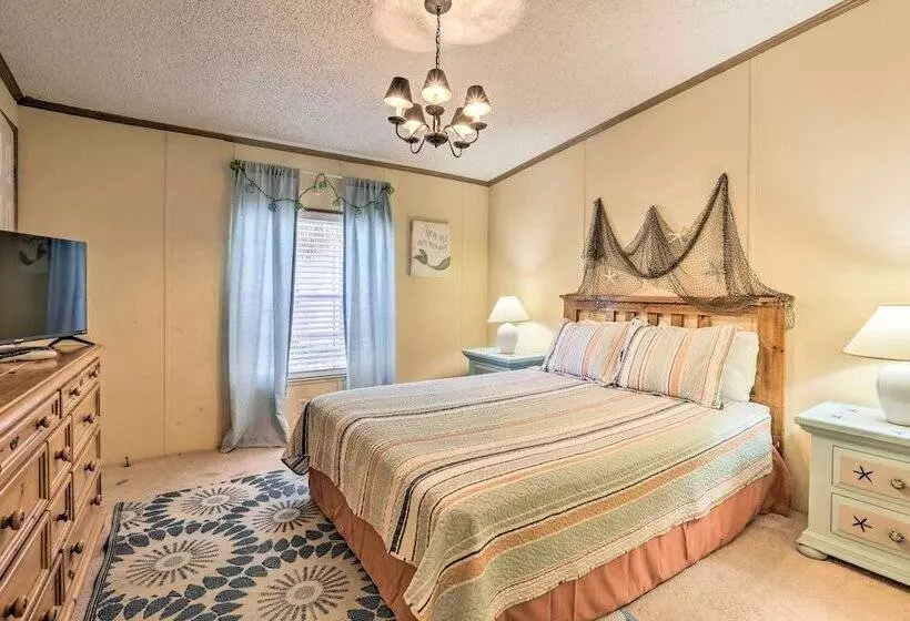 Steinhatchee Home W/ Boat Parking: 1 Mi To Marina