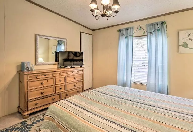 Steinhatchee Home W/ Boat Parking: 1 Mi To Marina