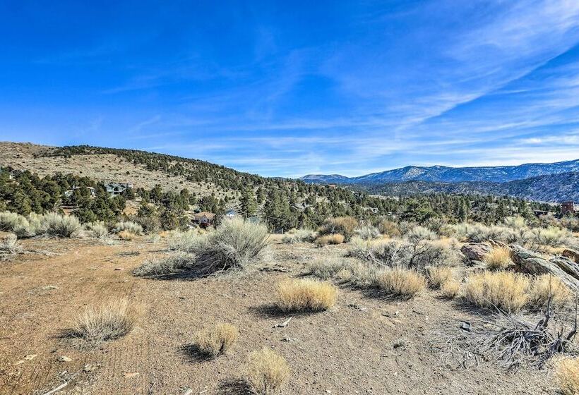 Big Bear Lake Cabin W/ Deck & Views ~ 9 Mi To Ski!
