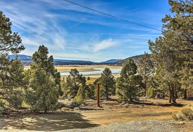 Big Bear Lake Cabin W/ Deck & Views ~ 9 Mi To Ski!