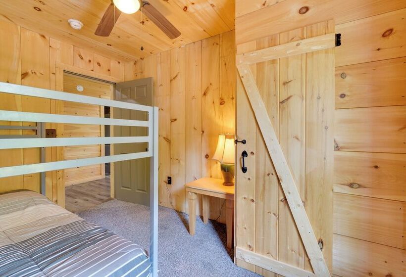 Stunning North Rose Retreat W/ Fishing Pond!