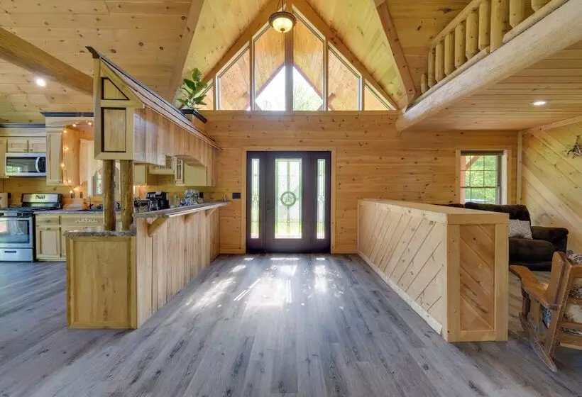 Stunning North Rose Retreat W/ Fishing Pond!