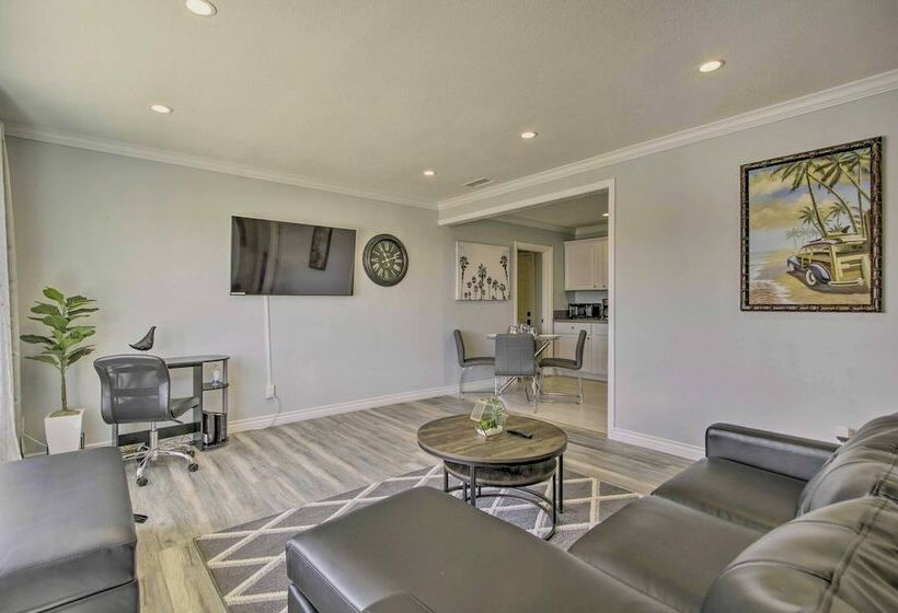 Sunny Getaway: 6 Mi To Joshua Tree Natl Park!