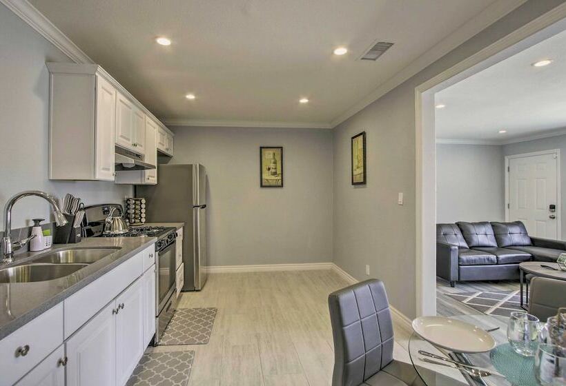 Sunny Getaway: 6 Mi To Joshua Tree Natl Park!