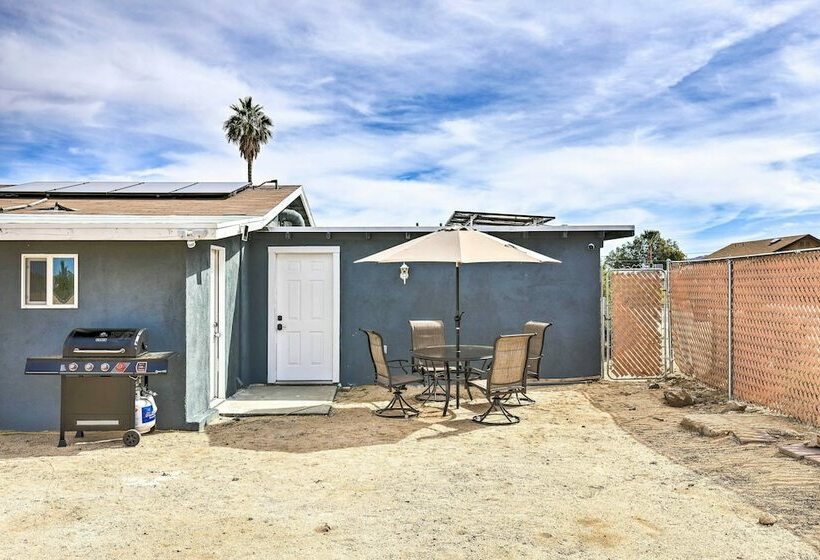 Sunny Getaway: 6 Mi To Joshua Tree Natl Park!