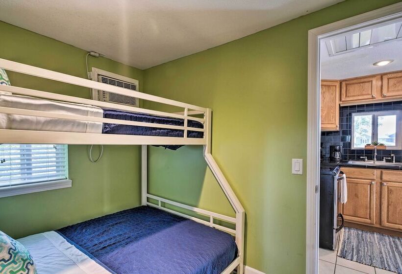 Lakeside Home W/ Boat Dock In Sunrise Beach