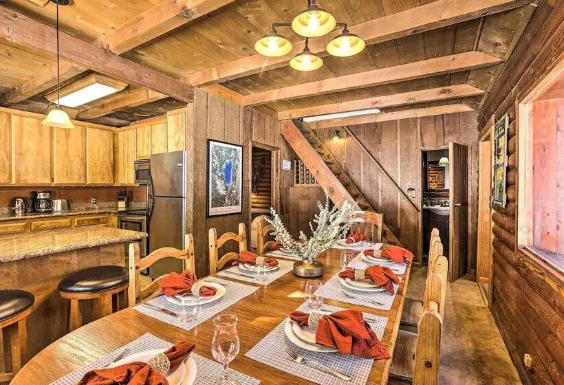 Tahoe Vista Cabin W/ Deck: 1 Mi To Kings Beach!