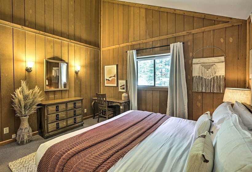 Tahoe Vista Cabin W/ Deck: 1 Mi To Kings Beach!