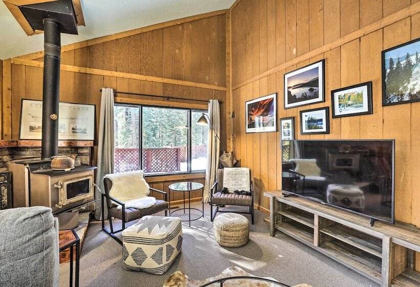 Tahoe Vista Cabin W/ Deck: 1 Mi To Kings Beach!