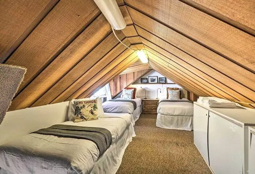 Tahoe Vista Cabin W/ Deck: 1 Mi To Kings Beach!