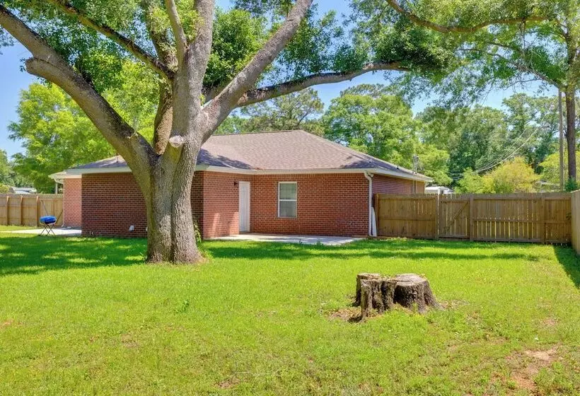 Dog Friendly Pensacola Duplex ~ 7 Mi To Downtown