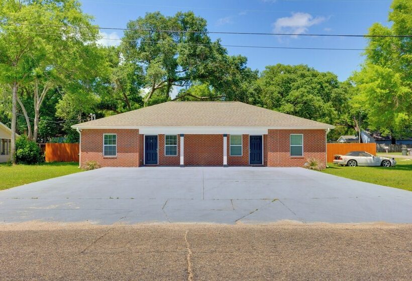 Dog Friendly Pensacola Duplex ~ 7 Mi To Downtown