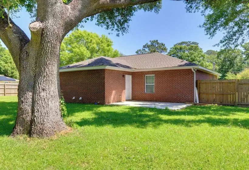 Dog Friendly Pensacola Duplex ~ 7 Mi To Downtown